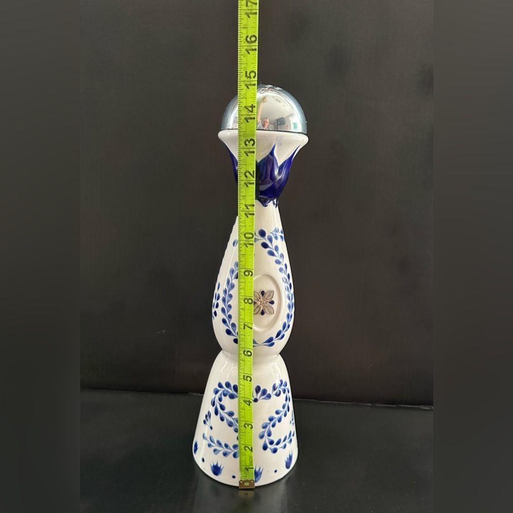New Empty Clase Azul Tequila Reposado Bottle 750ML Hand Painted Decoration - Picture 3 of 14